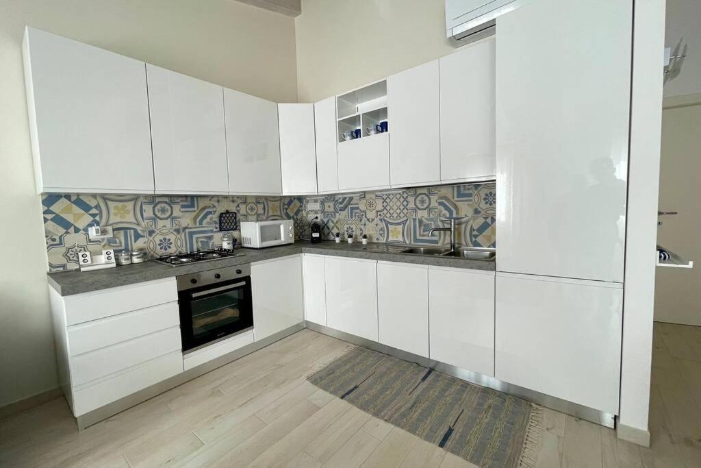 Free Private Parking, New Apartment アルゲーロ エクステリア 写真